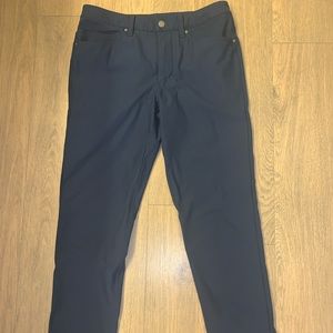 Men’s Lululemon ABC Slim Fit Pant